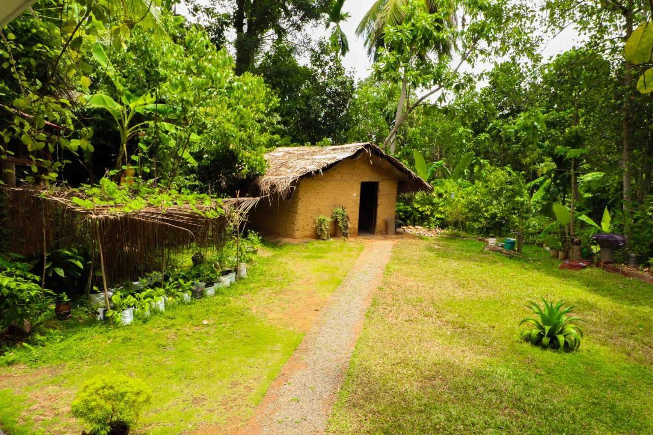 Pahalagawattha Homestay Unawatuna Exterior photo